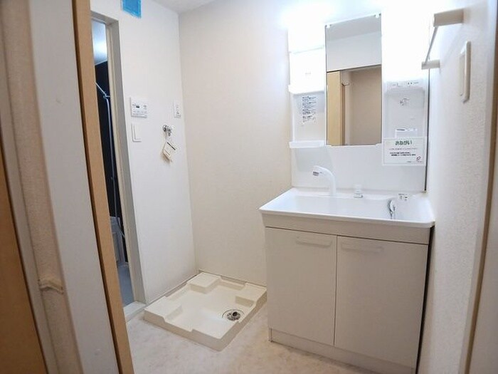 物件内観写真8　(洗面)