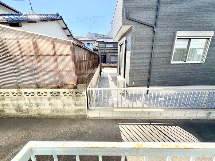 物件内観写真13　(室内からの展望)