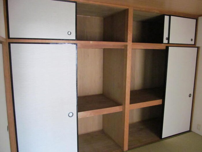 物件内観写真10　(収納)