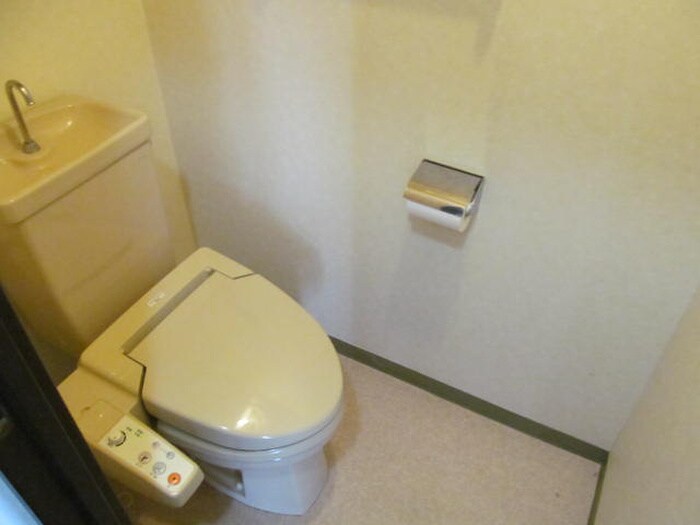 物件内観写真15　(トイレ)