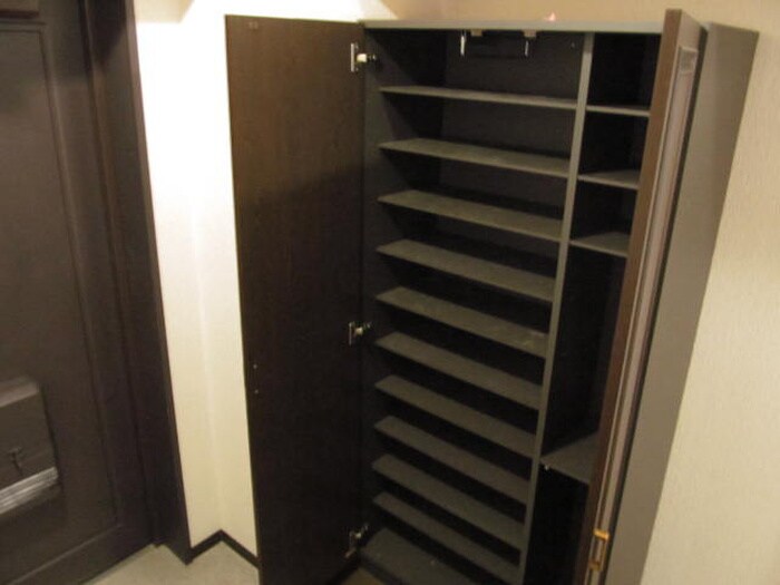 物件内観写真19　(靴箱)