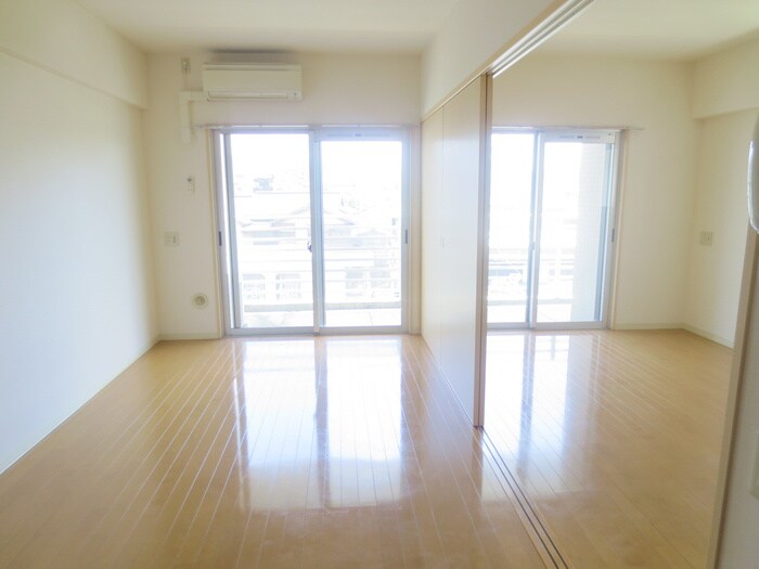 物件内観写真7　(居室)