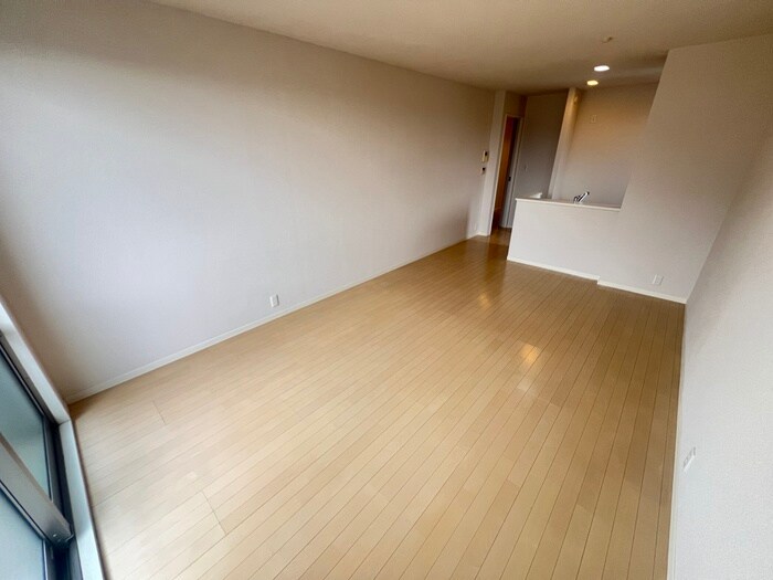 物件内観写真4　(居室)