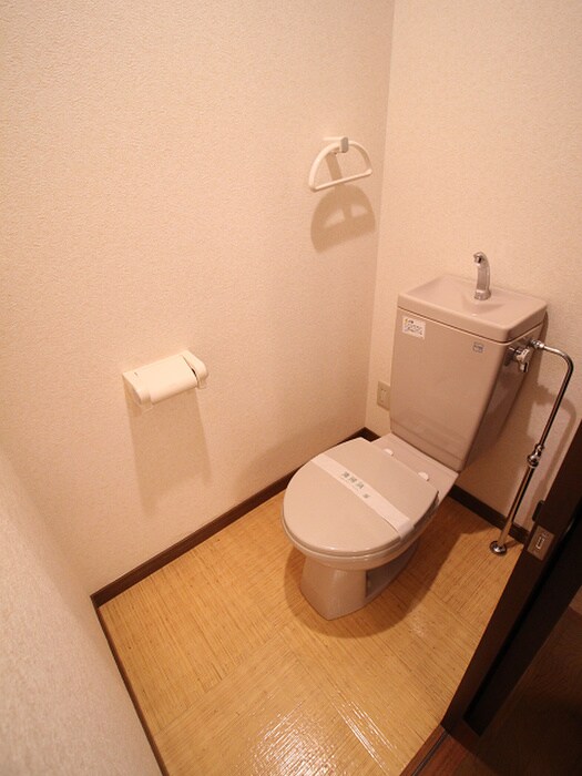 物件内観写真11　(トイレ)