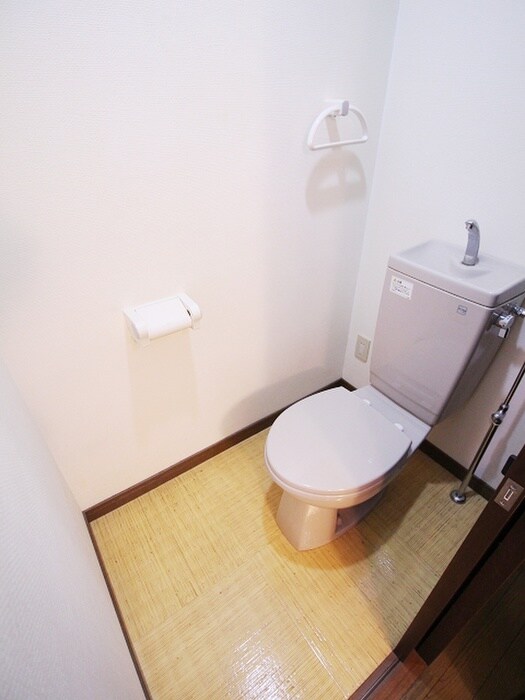 物件内観写真11　(トイレ)