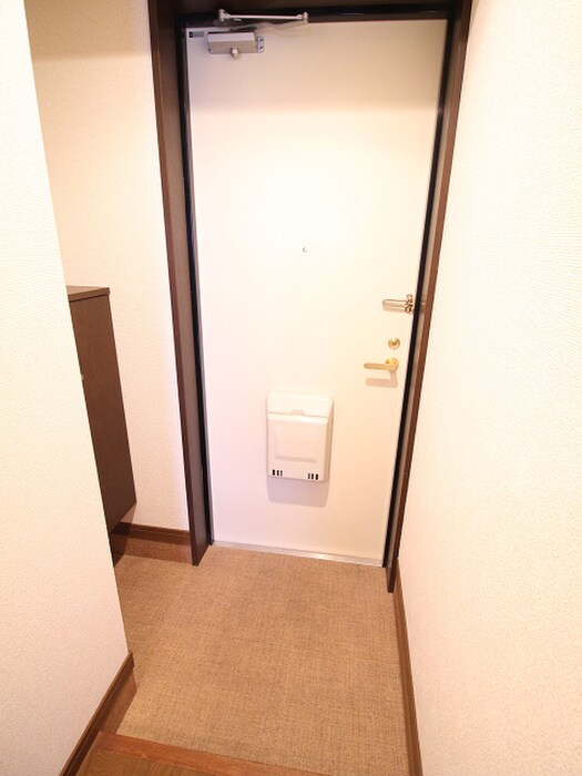 物件内観写真15　(玄関)
