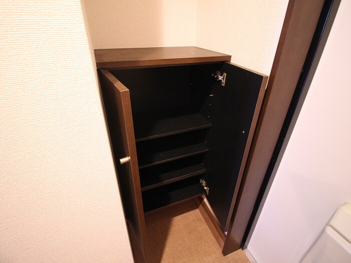 物件内観写真17　(靴箱)