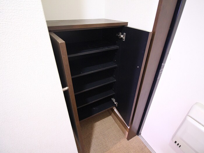 物件内観写真17　(靴箱)