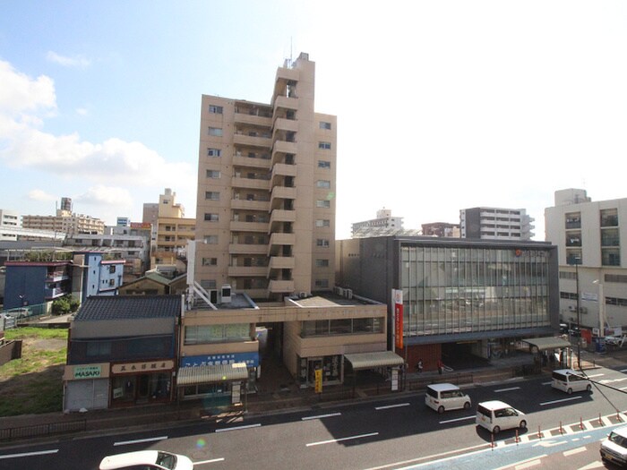 物件内観写真18　(室内からの展望)