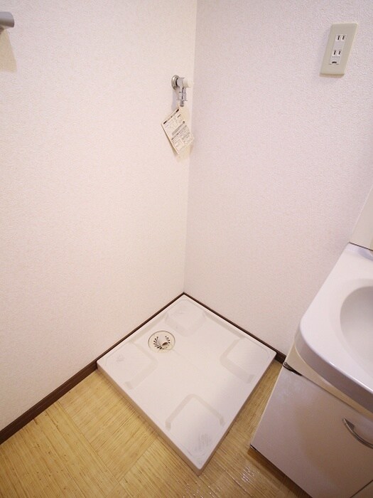 物件内観写真19　(洗濯機置場)