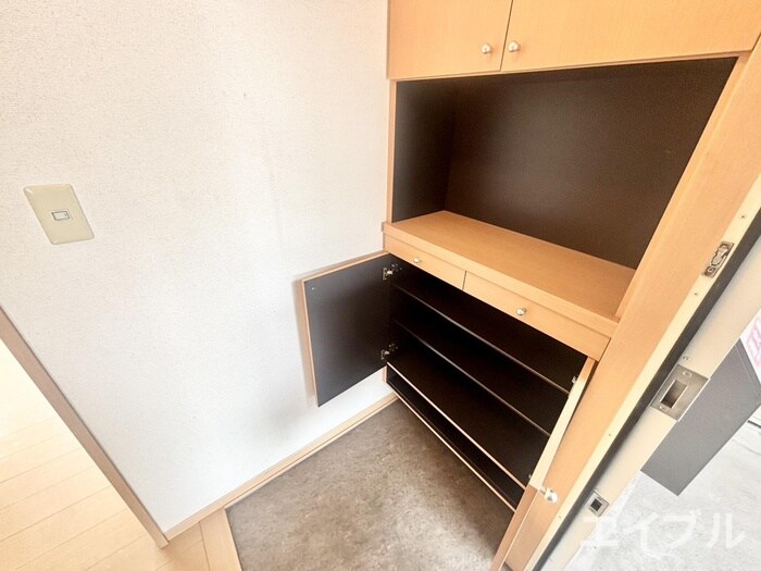 物件内観写真16　(靴箱)