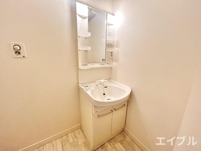 物件内観写真11　(洗面)