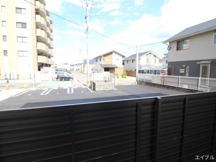 物件内観写真17　(室内からの展望)