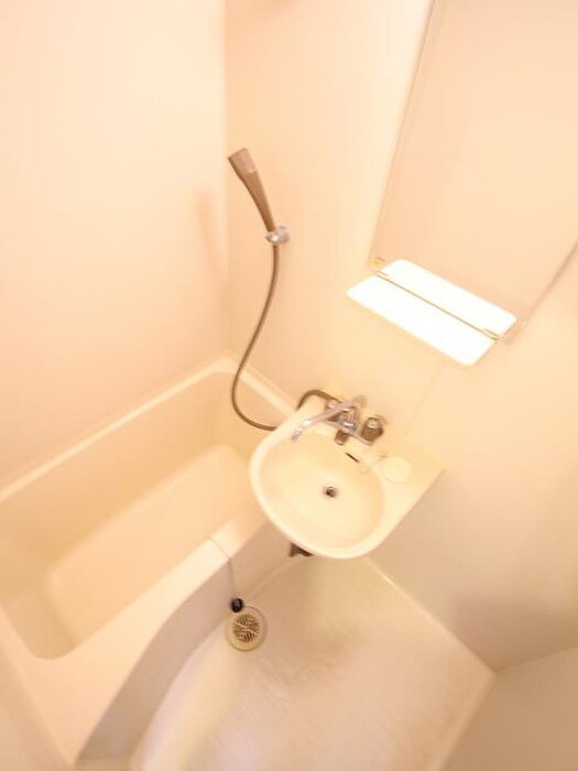 物件内観写真9　(バス／シャワールーム等)