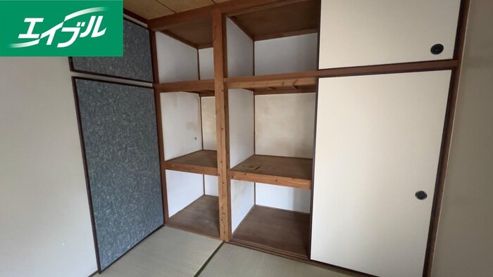 物件内観写真13　(収納)