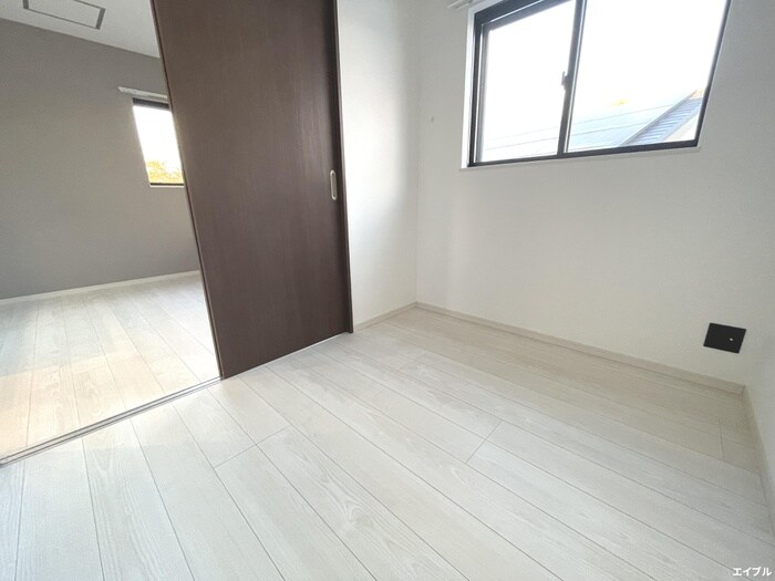 物件内観写真8　(居室)