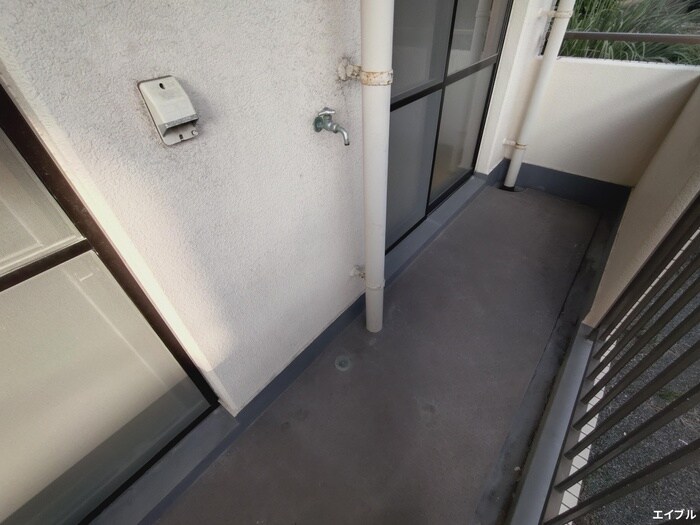 物件内観写真14　(洗濯機置場)