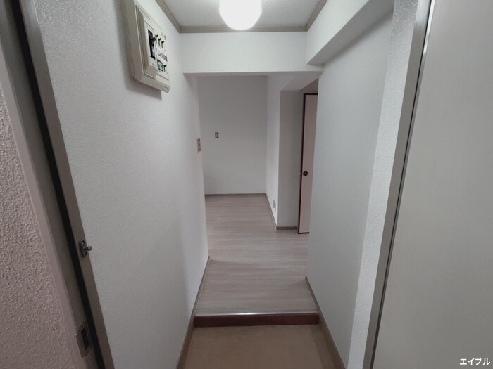 物件内観写真21　(廊下)