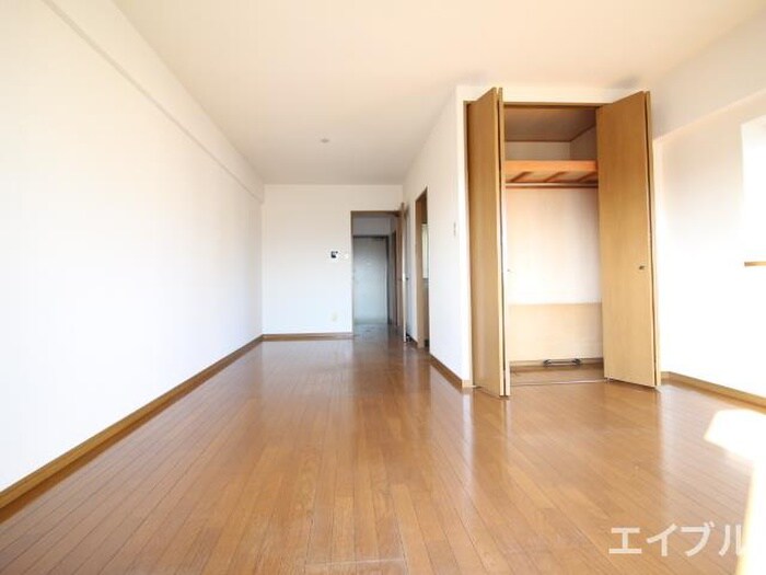 物件内観写真9　(居室)