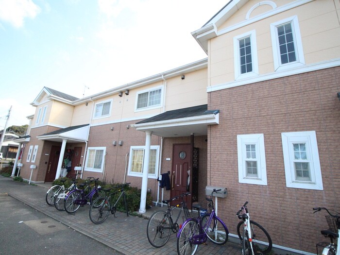 物件外観写真3　(外観写真)