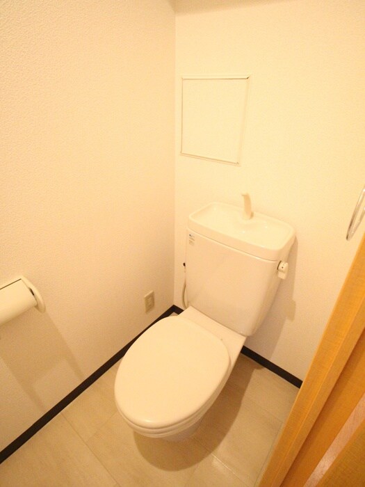 物件内観写真12　(トイレ)