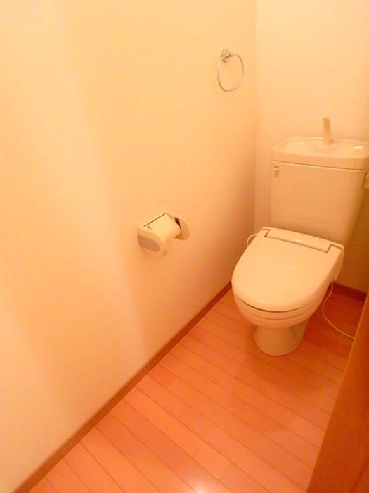 物件内観写真9　(トイレ)