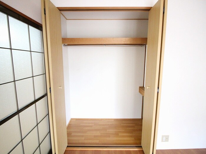 物件内観写真7　(収納)