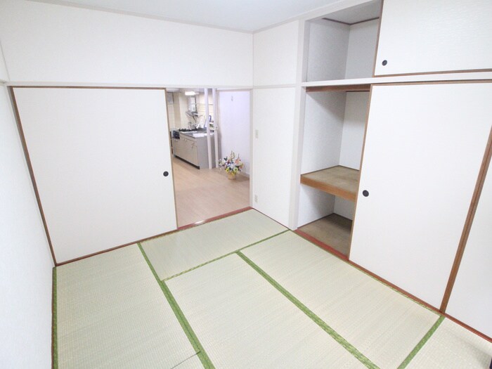 物件内観写真7　(居室)