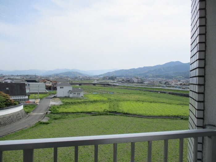 物件内観写真21　(室内からの展望)