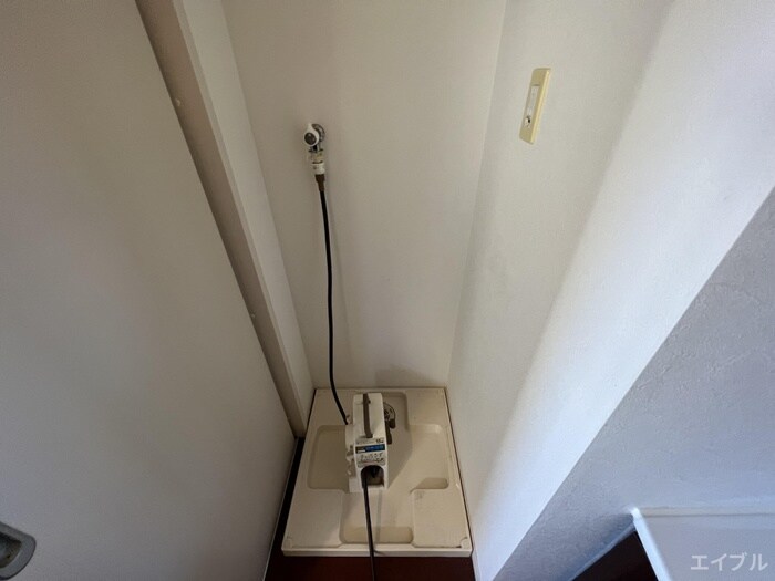 物件内観写真13　(洗濯機置場)