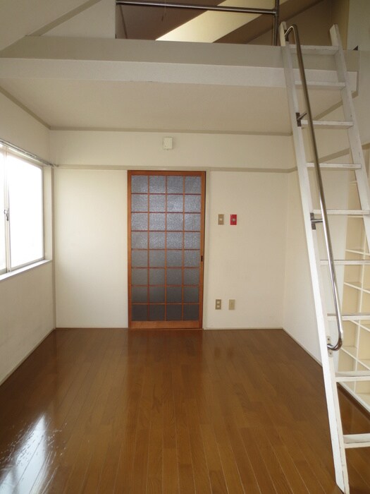 物件内観写真12　(居室)