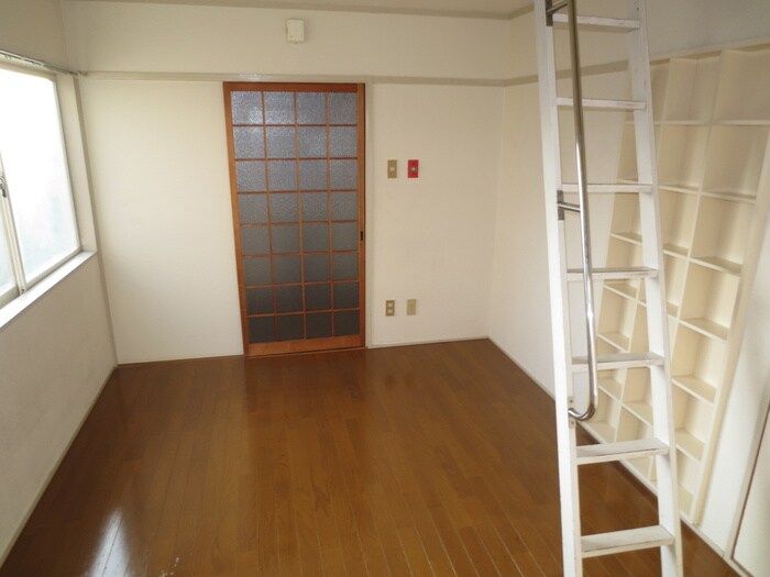 物件内観写真15　(居室)