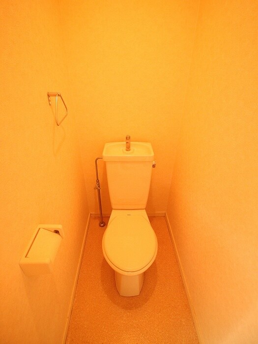 物件内観写真16　(トイレ)