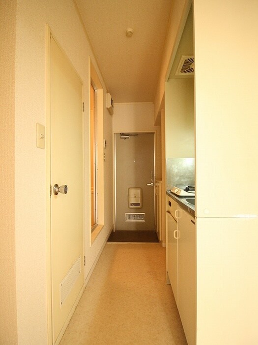 物件内観写真19　(玄関)