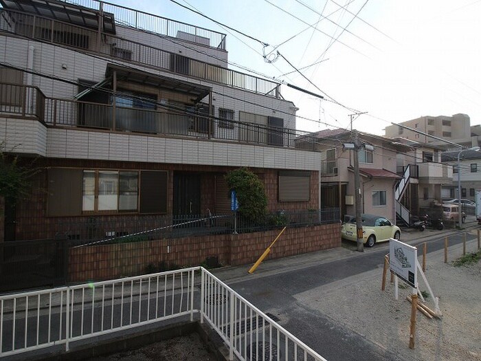 物件内観写真21　(室内からの展望)