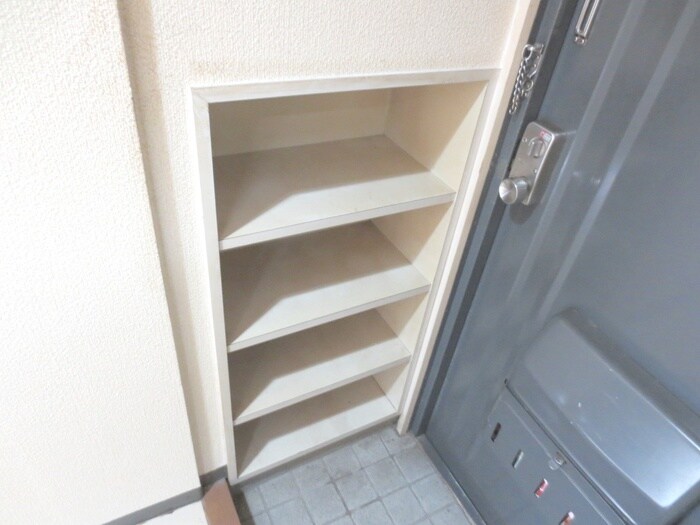 物件内観写真13　(靴箱)