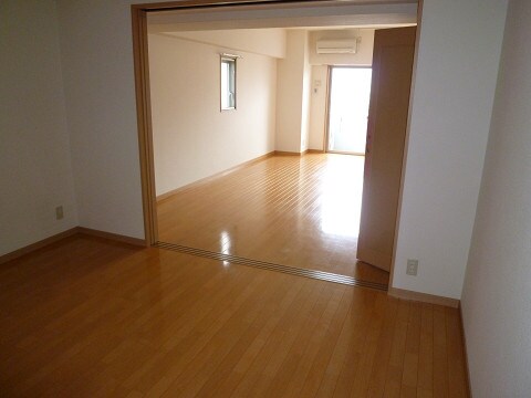 物件内観写真16　(内観写真)