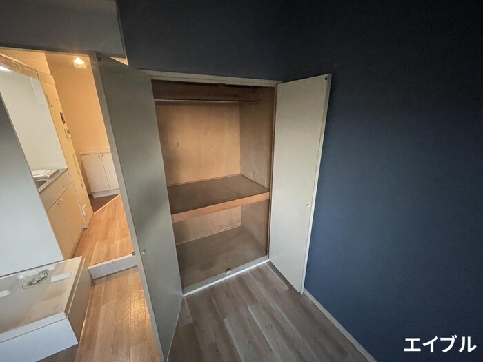 物件内観写真10　(収納)