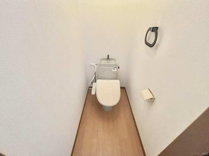 物件内観写真6　(トイレ)