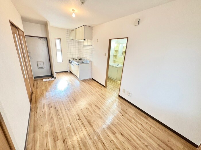 物件内観写真6　(居室)