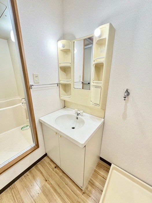 物件内観写真13　(洗面)