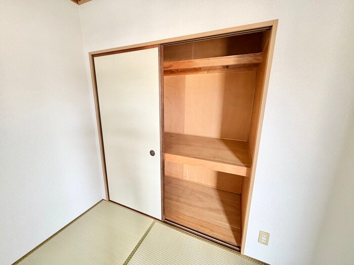 物件内観写真16　(収納)