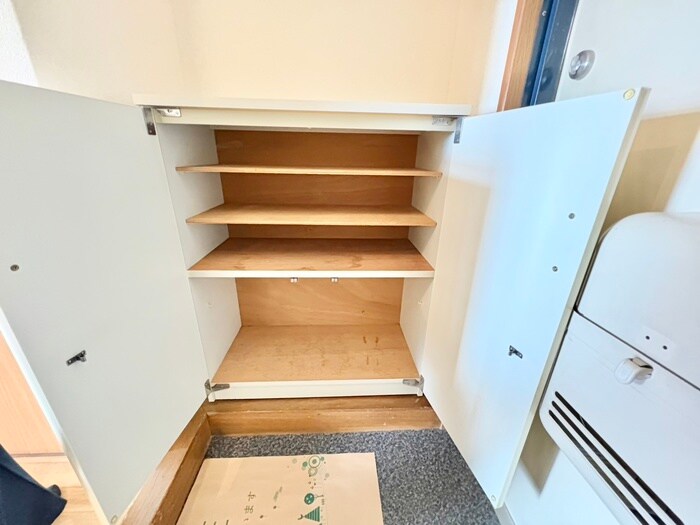 物件内観写真19　(靴箱)