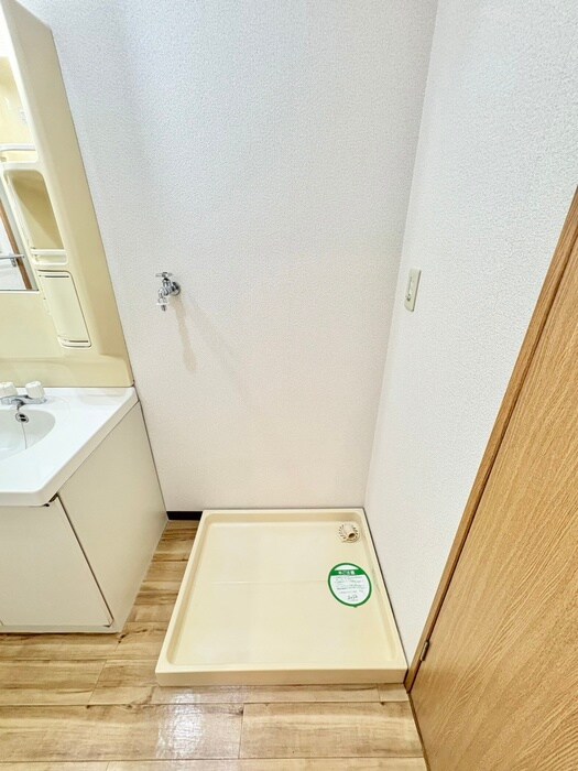 物件内観写真20　(洗濯機置場)