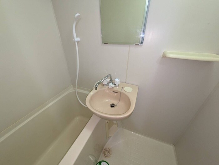 物件内観写真11　(洗面)