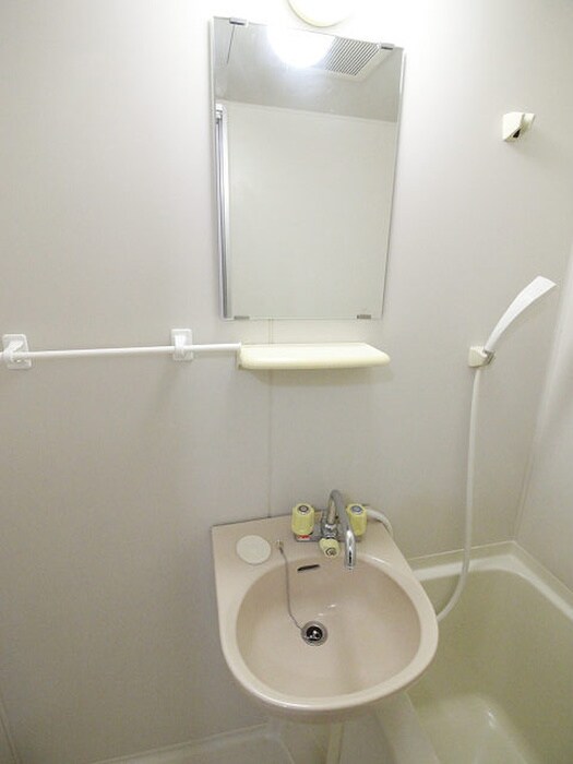 物件内観写真12　(洗面)