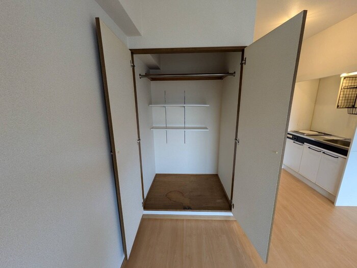 物件内観写真12　(収納)