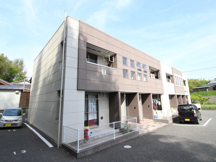 カーサバンブーの物件外観写真