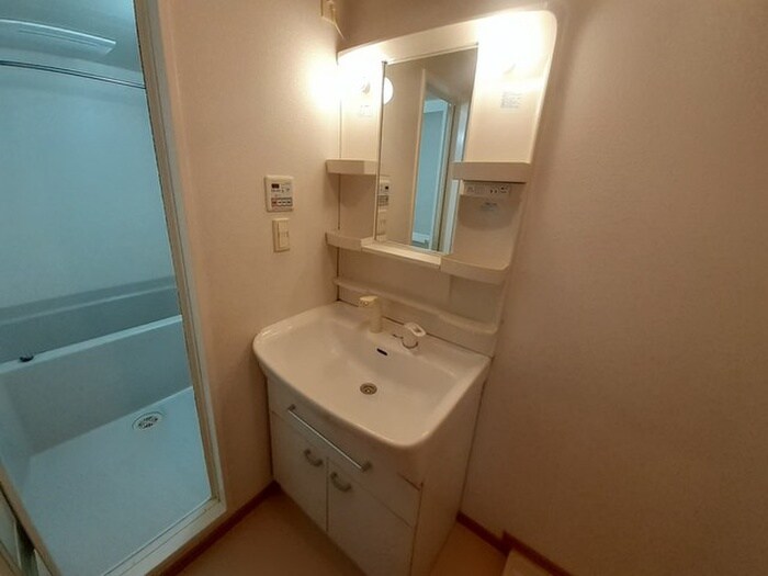 物件内観写真11　(洗面)