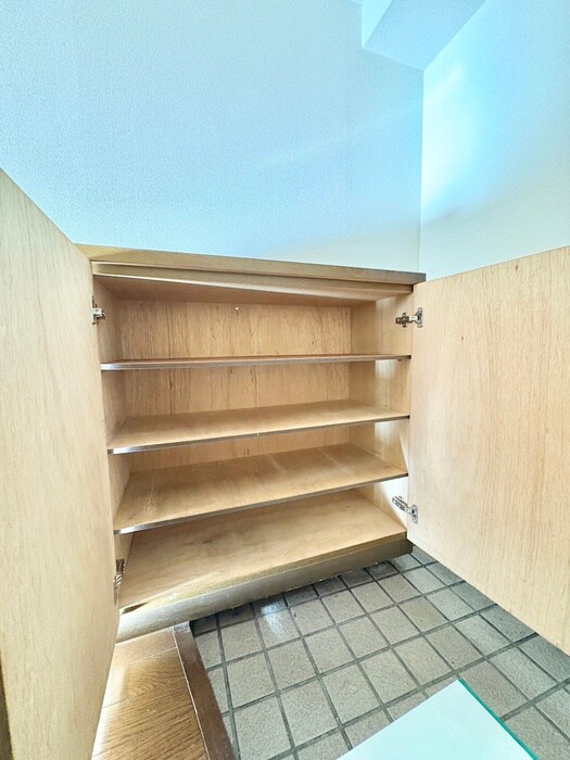 物件内観写真19　(靴箱)